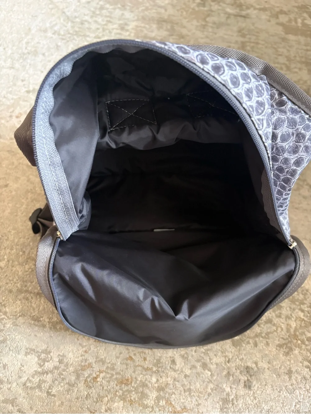 Lesportsac Snake-Print Backpack - Gray & White Compact School Gym Travel (AS-IS)
